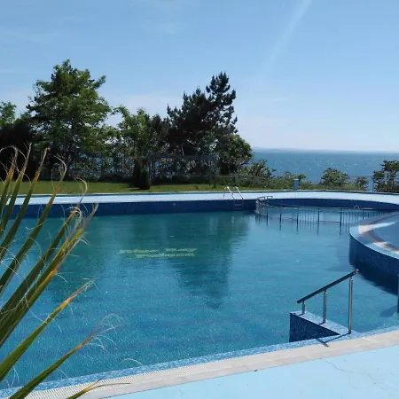 The Blue - In A Complex Next To The By Flаt Manаger Поморие